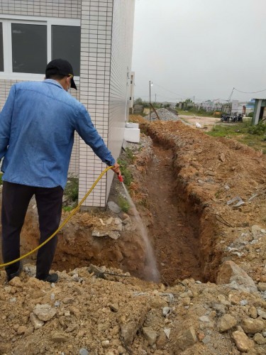 PHÒNG CHỐNG MỐI NỀN BẰNG PHƯƠNG PHÁP ĐÀO HÀO